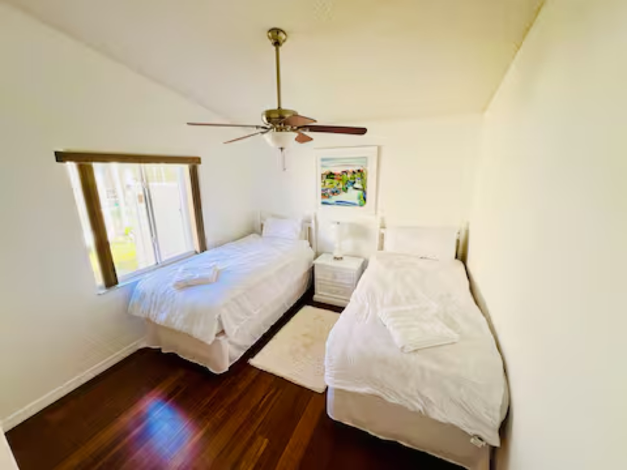 Bedroom with two adult-size twin beds